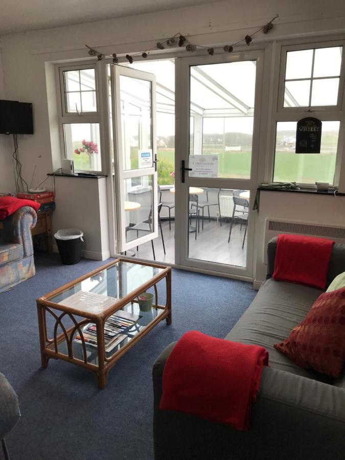 Finn Mccools Giants Causeway Hostel Бушмілс Екстер'єр фото