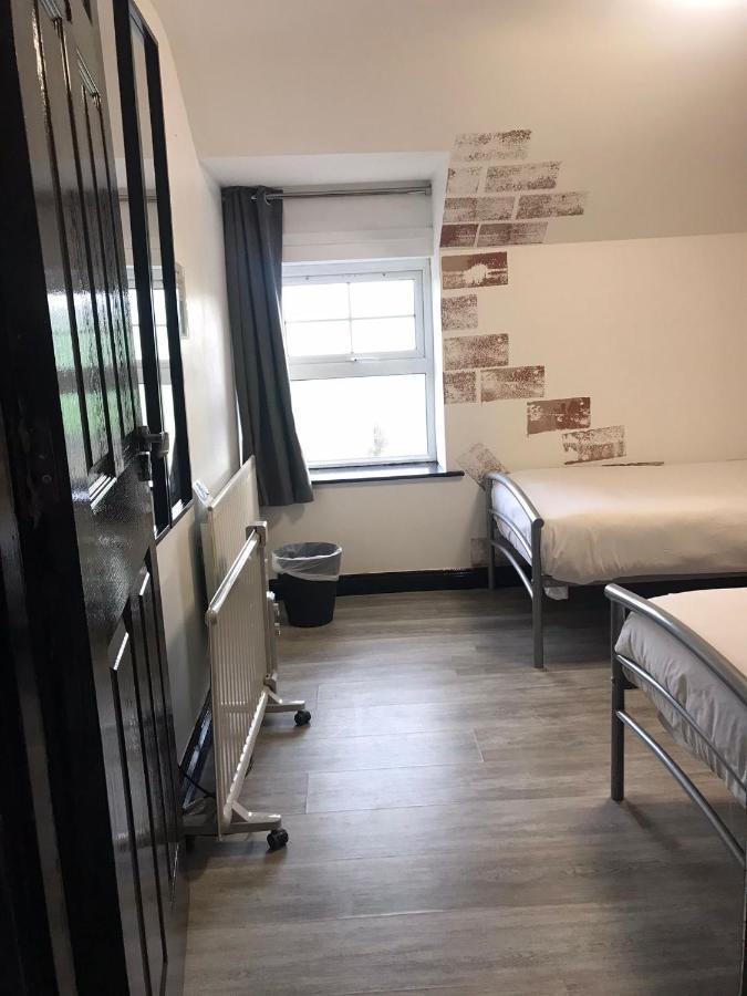 Finn Mccools Giants Causeway Hostel Бушмілс Екстер'єр фото