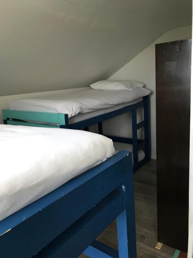 Finn Mccools Giants Causeway Hostel Бушмілс Екстер'єр фото