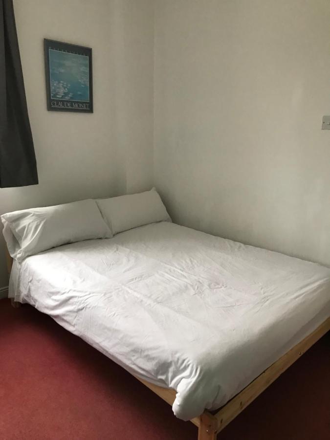 Finn Mccools Giants Causeway Hostel Бушмілс Екстер'єр фото