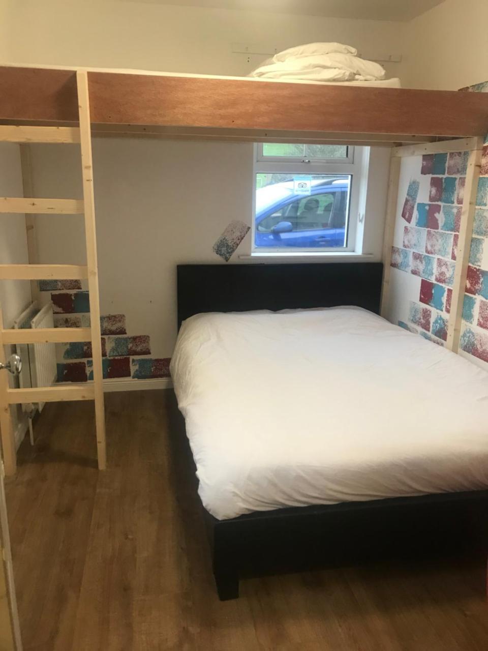 Finn Mccools Giants Causeway Hostel Бушмілс Екстер'єр фото